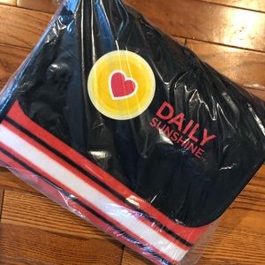 NWT Daily Sunshine picnic blanket + straps/pocket